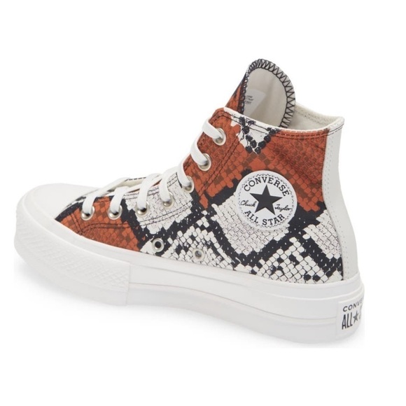 NIB Converse high lift sneaker size: 5.5 - Picture 2 of 6